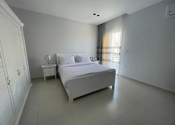 Sheraton Road Sherry Street Near Marina Apartahotel 3*