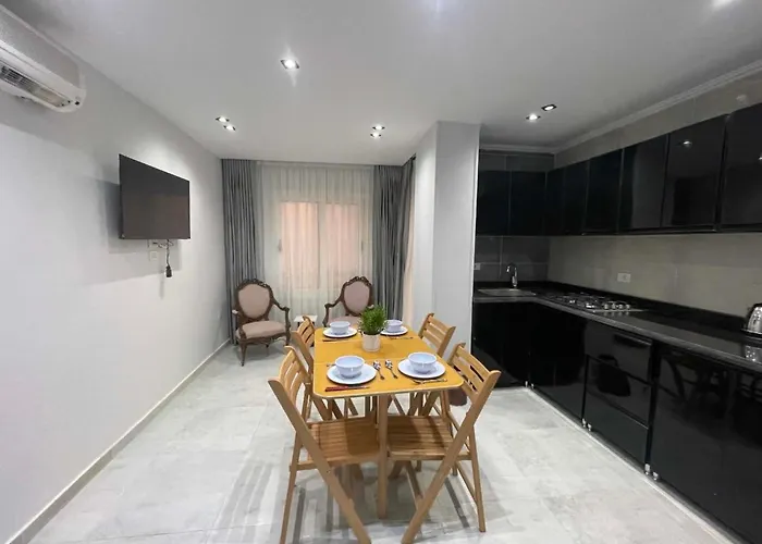 Sheraton Road Sherry Street Near Marina Apartahotel Hurghada
